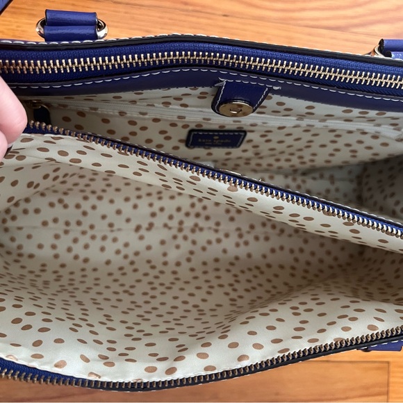 Excellent Kate Spade periwinkle top handle bag and NWOT matching  passport - Picture 4 of 9